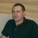 Он